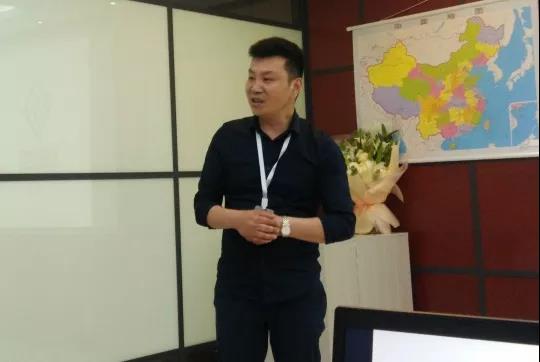 16岁带60元闯荡江苏，奋斗25年成功转型牵手NLC电子